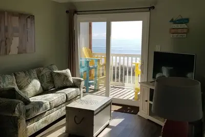 Image de Windy Village B-5, 2 chambres, 2 salles de bain, Direct Oceanfront, piscine, Wifi,