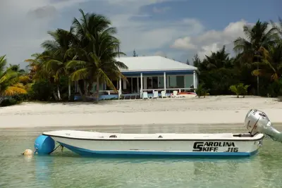 Image de Oceanfront de luxe avec bain à remous - Bateau, kayaks, paddleboards inclus -Paradise!