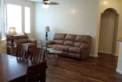 Image de Rénové Juillet 2015, 3/2 Condo Petit Gated Community, Smoke & Pet gratuit!