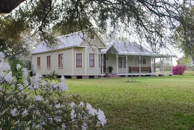 Image de Meilleur De L'HÔPITALITÉ De Cajun - La Petite Voie De St. Therese