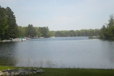 Image de Maison isolée au bord du lac Tee Lake, Lewiston Michigan