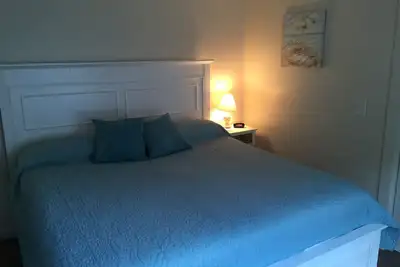 Image de 3 Chambre Avec A / C & Beach gratuit Parking