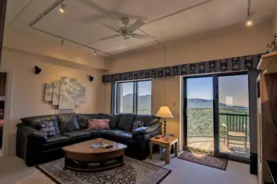 Image de Condo au 5e étage sur Sugar Mountain's Peak
