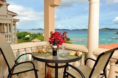 Image de Grande Baie: 'Sugar N' Spice: Condo Studio avec lit King