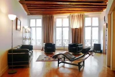 Image de Confort - Design d’Architecte & Mobilier d’Exception - Au Cœur de Saint-Germain
