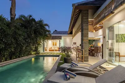 # B2 10mn à pied Oberoi Central Seminyak