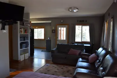 Image de Studio TRÈS Joli - À trois kilomètres de Soldotna!