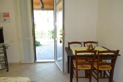 Image de Appartement Ginepro dans une maison de vacances avec parc et piscine