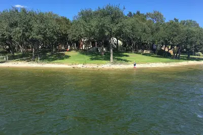 Image de Belle escapade au bord du lac! Lac Brownwood