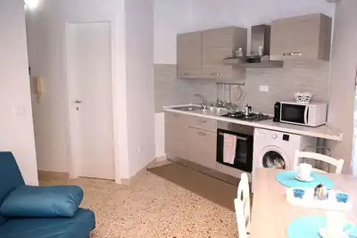 Image de Confortable appartement mansardé de deux pièces avec terrasse