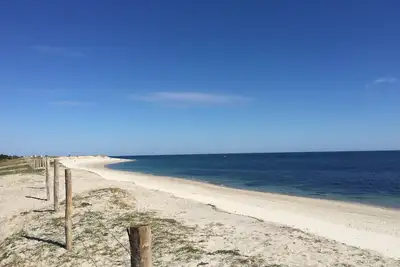Image de Maison familiale lumineuse et spacieuse 🏖️ accès direct à la plage 🏖️