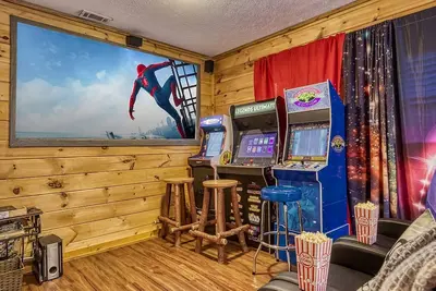 Image de Proche De Toutes Les Attractions, HotTub, Jeux, Wifi gratuit