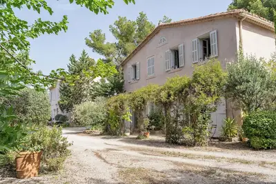 Image de La Bastide Le Jas Au Pied Du Garlaban Sur Le Circuit Marcel Pagnol