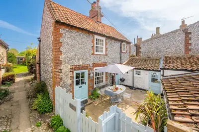Image de Une belle et très confortable cottage traditionnel dans le centre de Blakeney.