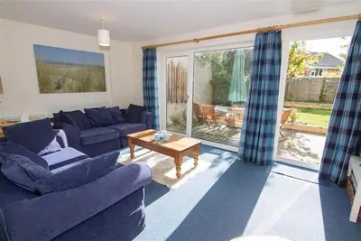 Image de Une maison rénovée à 5 minutes à pied du port de Brancaster Staithe