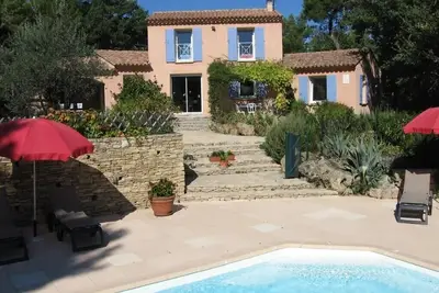 Image de Près de Vaison la Romaine villa piscine chauffée 4* vue sur mont Ventoux