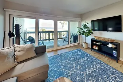 Image de Vue sur l'île, 2 chambres, 8 couchages, face à l'océan, piscine, tennis, WiFi