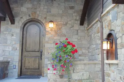 Image de Maison Familiale Et Amicale! Hot Tub PRIVÉ! ! !