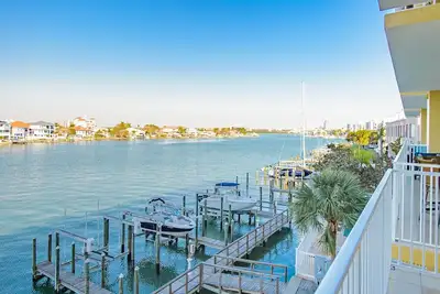 Image de Bay Harbor 302 Radiant Water Vue de la baie