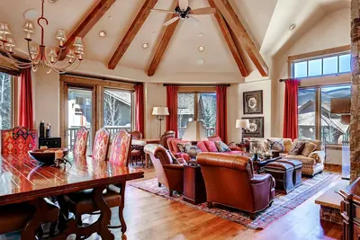 Image de 5br / 5Ba Condo, Ski in / Out Ă Arrowhead, 3523 sq ft!
