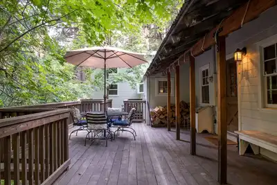 Image de Pont Streamside et maison Sierra relaxante