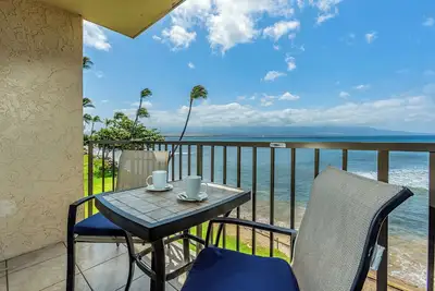 Image de Kanai A Nalu unit 302 Oceanfront Ocean View! Maison calme écouter les sons de la mer