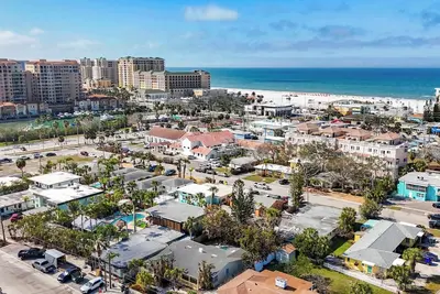 Image de Bay Esplanade Pool Home - vient d'être rénové