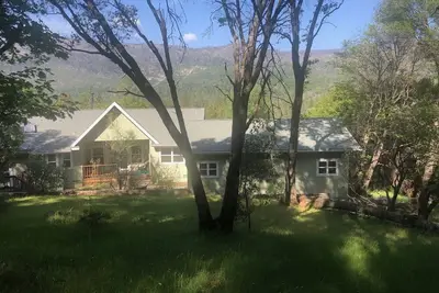 Image de Ouvrez Yosemite Scenic par le disque Way-Bass Lake View 5 acres-10%