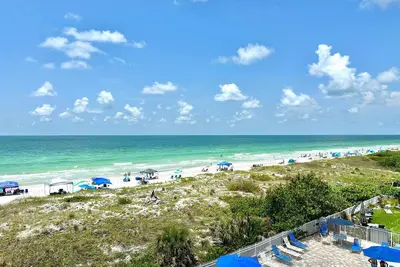 Image de Reef Club 301 Condo sur la plage