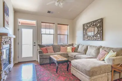 Image de Spacieuse Nouveau 2 Bed 2 Bath / Ă Granby Ranch! Sleeps 6 (Pool Access)
