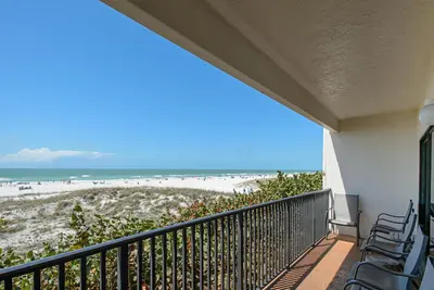 Image de Surfside Condos 202 Condo sur la plage