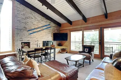 Image de Timberline Deluxe - Condo avec deux chambres et mezzanine / Trois salles de bain