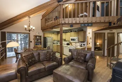 Image de Confortable 3 chambres 2 salles de bain Condo