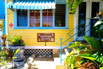 Image de Maison de plage familiale à 150 pas du sable avec terrasse privée. Animaux acceptés!