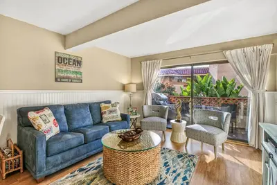 Image de Appartement confortable, balcon privé, piscine commune et jacuzzi