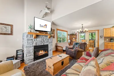 Image de Cabin-New Magnolia Moon- 1 Chambre Stonebridge Resort Flat Screen Tv!