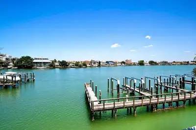 Image de Bay Harbor 201 Waterfront Condo