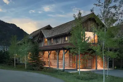 Image de Lodge magnifiquement meublé situé à Shooting Star à Teton Village