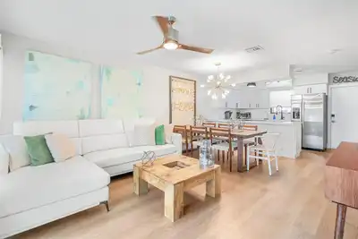 Image de Vivez La Vie Des Cles Laves! Contemporain, Vibrant, Airy & Beachy! Panier De Golf Gratuit!