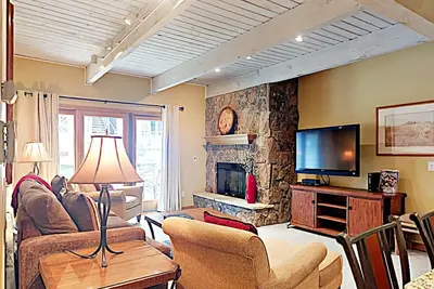 Image de Timberline Deluxe Ski-In / Ski-Out Two Bedroom / Two Bath Condo