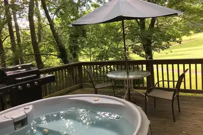 Image de Hole in One - Hot Tub, Près de la pêche, Cheminée, Romantique, Vues, WiFi gratuit, Animaux acceptés