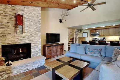 Image de Timberline Deluxe - Loft à une chambre avec accès aux pistes de ski