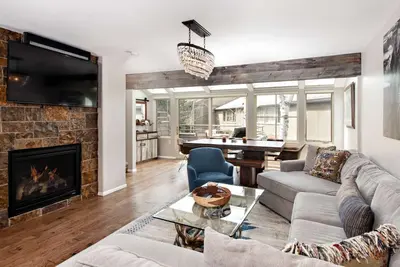 Image de Belle villa à quelques minutes du centre-ville d'Aspen situé près de l'arrêt de la navette gratuite