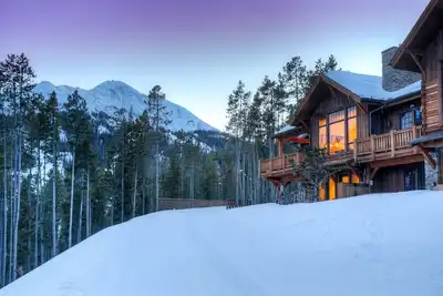 Image de Suite de luxe avec accès direct aux pistes, accès direct aux pistes au complexe Big Sky et vue panoramique sur les montagnes