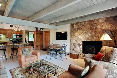 Image de Timberline Deluxe Ski-In / Ski-Out Two Bedroom / Two Bath Condo