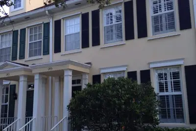 Image de Beautiful TownHouse Situé dans le parcours présidentiel Charleston Abacoa Step togolf.