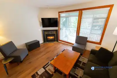 Image de Granite Court 206 - parking gratuit dans un emplacement pratique de village, wifi gratuit