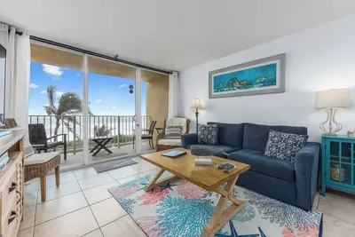Image de 309 Oceanfront Condo / Restaurant sur place / Wifi / 6 personnes