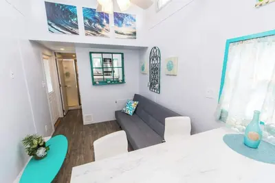 Image de Sand Dollar - Un loft privé et un espace de vie ouvert- WiFi gratuit