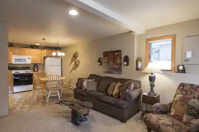 Image de Beau condo 1 chambre à coucher, 1 salle de bain